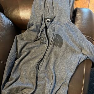 North face sweater